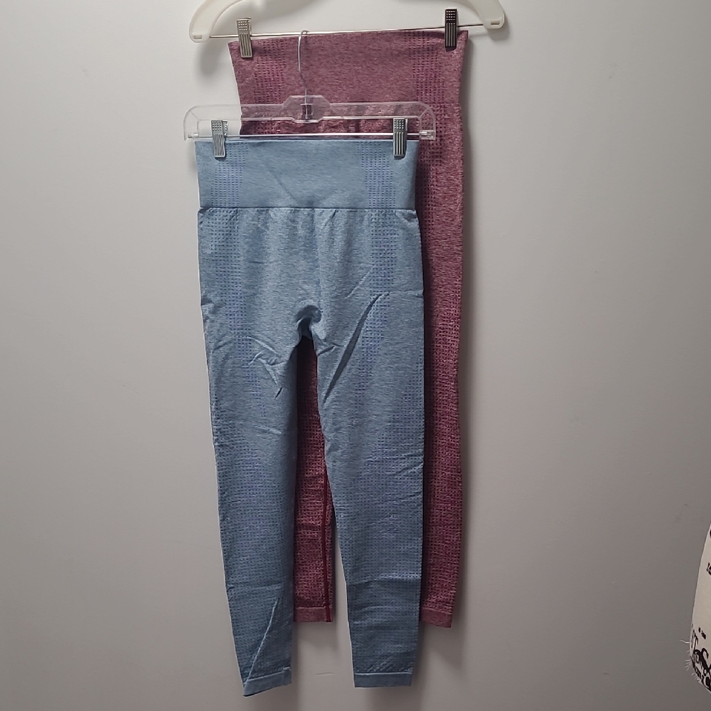 2 Pack Of No Outer Seam Leggings - Blue and Red